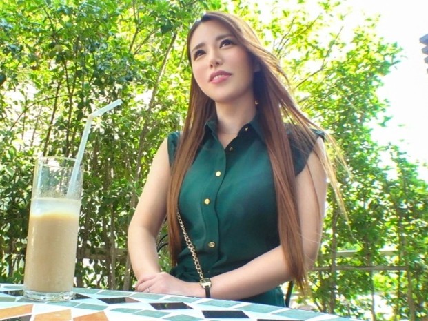 【美熟女秘書の危険な情事】『ダメ…でも気持ちいい…』三十路の綺麗すぎる人妻がエロすぎる腰振り！激ピストンでマジイキしちゃう熟女の淫乱セックス♡