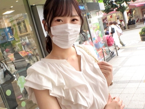 【敏感スレンダー美女の恥じらい潮】『やだ…止めて…』長身で控えめな彼女が、手マンで愛液大洪水！びちゃびちゃのオマ○コにチ○ポをねじ込まれ、感じまくる姿は必見！スレンダーなカラダを震わせて、エッチな汁を垂れ流しちゃう！♡