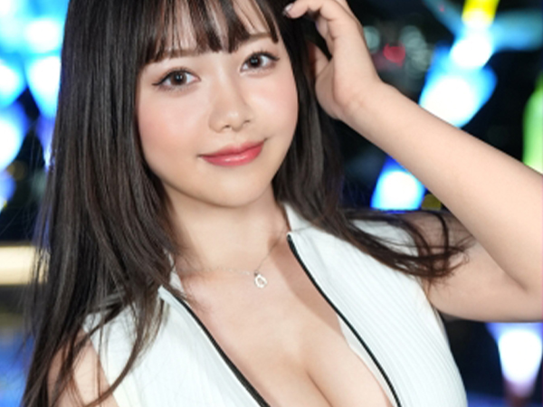 【美巨乳素人】『気持ち良すぎる…』ムチムチボディの美巨乳お姉さんが、パイパンマ○コを激しく手マン＆クンニで責められ悶絶！騎乗位＆バックで生チ○ポを挿入され、巨乳を揺らしながら感じまくる！素人とは思えないエロさに興奮必至！