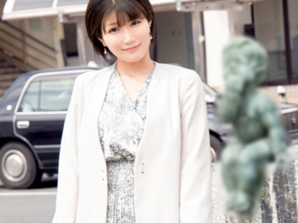 【若妻の危険な情事】『もっと…奥まで…』欲求不満なヤリマン若妻が他人棒に夢中！痴女マンコが快感に溺れ、イキまくる濃厚セックス！夫じゃ満足できない、この快楽が止まらない！♡