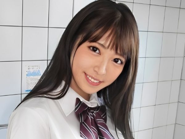 【制服美少女】ちっぱいロリっ娘、アソコは超敏感！制服姿で大胆に感じまくる背徳感MAXのエロ動画♡