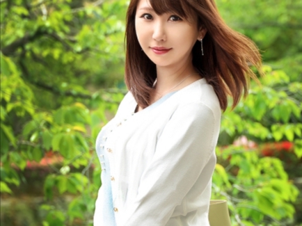 【欲求不満人妻の不倫中出し】『旦那じゃ物足りないの…』エッチな人妻が他人棒に夢中！旦那以外のチ○ポで激しく突かれ、中出しされてヨガり狂う！！♡