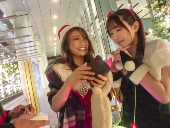 【ギャルサンタの逆ナンパ】『今夜は私がプレゼント♡』イケイケキャバ嬢がクリスマスの夜に逆ナン！絶倫痴女が朝までハメまくるサンタコスSEX！