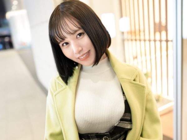 【仕事帰りの美巨乳OL】『ダメ…こんなところで…』ナンパされた美乳美女がホテルで大胆プレイ！手マンでビショ濡れ→濃厚フェラ＆パイズリご奉仕→連続イキまくりセックス♡