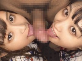 【18歳ビッチギャル乱交】『彼氏だけじゃ物足りない♥』おソロコーデの激カワ美少女2人が彼氏交換で大乱交！普通のSEXじゃ満足できないビッチ娘が、チンポを求めてハメまくるエロパーティー！♡