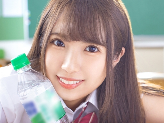 【制服×巨乳】甘酸っぱい青春セックスに溺れる！制服姿の美少女が巨乳を揺らしながら感じまくり、アオハルなエロさを全開に♡