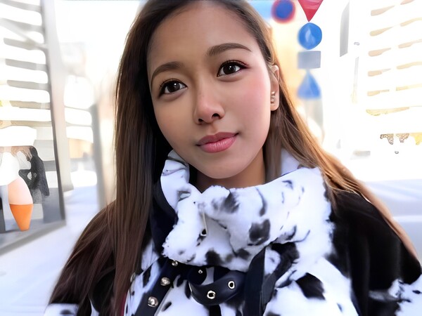 【南国ハーフギャルの本性】ショーパンから覗くエロさ！日焼け肌のビッチ系ハーフが手マンで濡れ、正常位で奥まで激しく突かれると本能むき出しに！南国と日本のミックス美女が乱れる姿は必見！♡