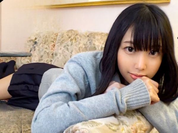 【10代美少女の甘えん坊セックス】『もっと激しくして…♡』元気いっぱいのロリっ娘がおじさんとイチャラブ生ハメ！制服姿から大胆に乱れ、甘えた声でおねだりする姿がたまらない！若さ溢れるカラダをパンパン突かれて感じまくる！！