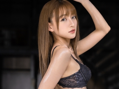 【スレンダー美女の痙攣絶頂】『ダメ…もう我慢できない…』めちゃカワ流川夕が焦らしプレイで感度MAX！おマンコぐちゃぐちゃに責められ、ビクビク痙攣しながら絶頂を迎えるエロ過ぎセックス！♡