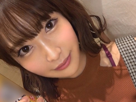 【美巨乳人妻の危険な情事】『旦那じゃ満足できないの…』30代とは思えない美ボディ妻が、夫以外の男に溺れる！Tバックから溢れる美尻と、豊満なオッパイがたまらない♥ 禁断の快楽に目覚めた人妻が、背徳のセックスに喘ぐ…