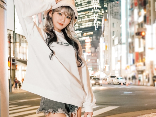 【ギャルと激アツSEX】バチクソエロいギャルとホテルで濃厚プレイ！パイパン無毛マンコを激しく突きまくり、ギャルの喘ぎ声が響き渡る！