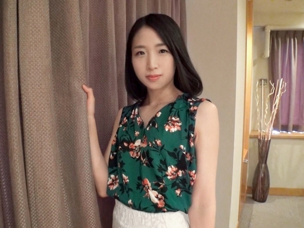 【美巨乳お姉さん】スレンダー美女が騎乗位で激しく腰振り！キレイなカラダを震わせ、チ○ポに貪りつく姿がエロすぎる♡