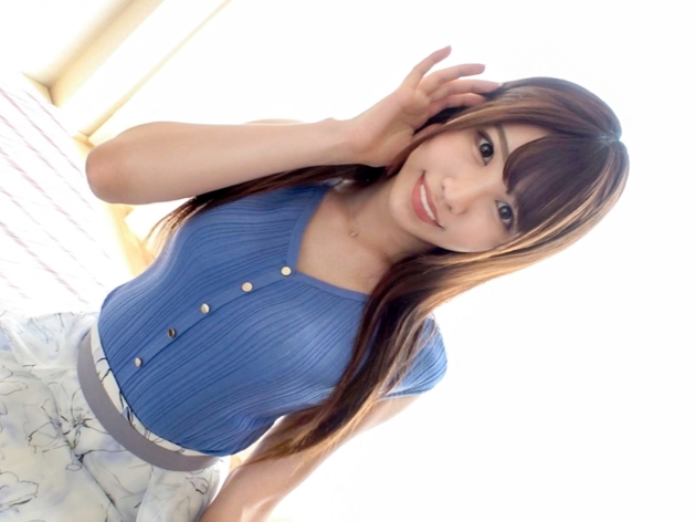 【スレンダー美乳の淫乱娘】『もっと激しく突いて…』細身で美人なのに超エロい！ビンビンのチ○ポで激しく突かれ、キレイなカラダをくねらせながら感じまくる！♡