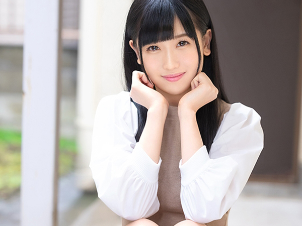 【美少女の甘い誘惑】『お家でエッチしよ♡』21歳の素人美少女がお宅訪問で大胆ご奉仕！一生懸命なフェラに我慢できず、生挿入で本気のセックスを楽しむ！！