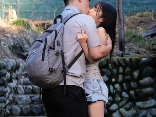 【田舎で再会した元カノ】『久しぶり…でもやっぱり気持ちいい…』地元の田舎で再会した幼馴染と、高校時代の甘酸っぱい記憶が蘇る！汗だくで求め合う、濃厚でエモいセックスに溺れる♡