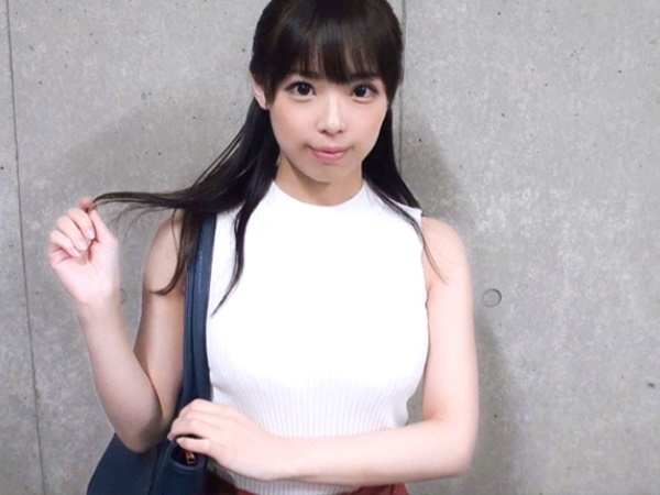 【女子大生の淫乱覚醒】『もう…止まらない…』激カワJDが3Pで大胆変貌！最初は恥じらっていたのに、両手にチンポを握りしめメス顔全開！欲求不満なオマンコがチンポを求めて乱れまくる！！♡