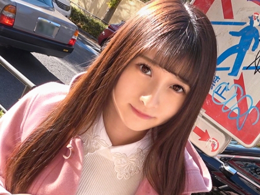 **ちっぱい美少女の無毛マ○コを激ピストン！華奢ボディをガンガン突きまくるエロかわ濃厚ファック♡**