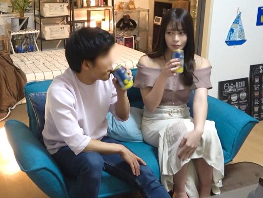 【ナンパ成功！ラウンドガール美女の痴態】『キャッ…ダメ…見ないで…』華やか美女がガチナンパで本気イキ！盗撮されてるとも知らず、エッチな姿をおっぴろげ！エロすぎる素顔を激撮！♡
