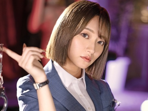 【無毛美少女の射精管理】『あぁん…ダメぇ…』パイパン美少女が台の上で拘束され、複数人の男に中出しされまくる！国民的射精管理士の過激な調教に悶絶！♡
